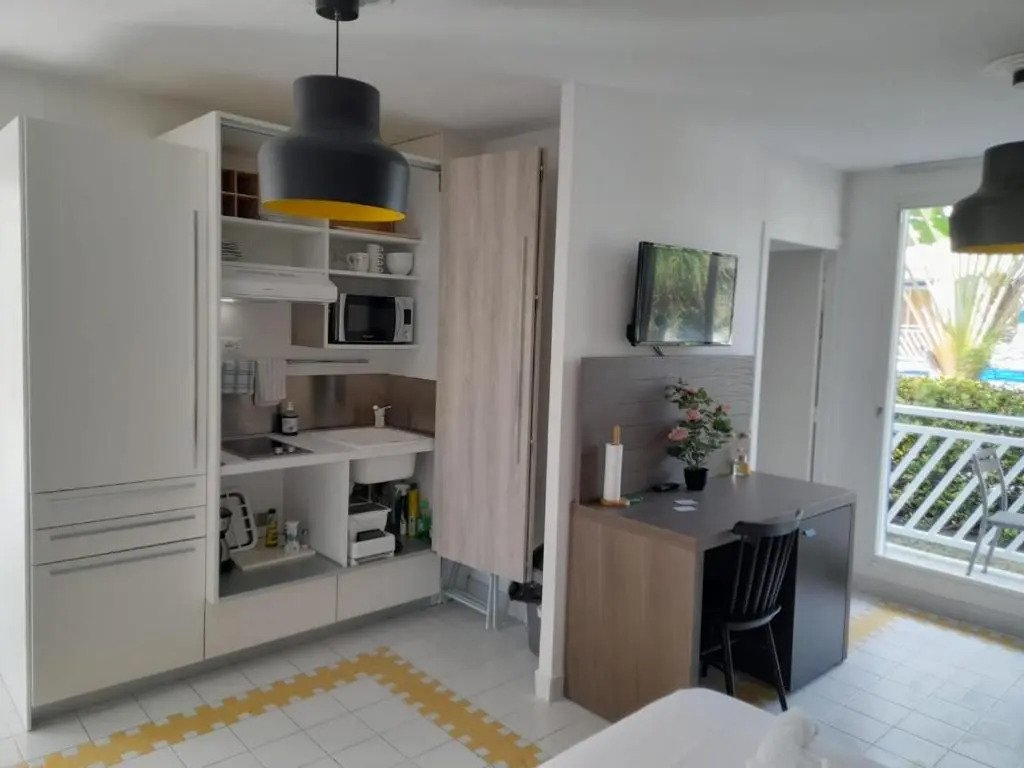 Studio 25 m Manganao Joela 4 personnes avec machine a laver