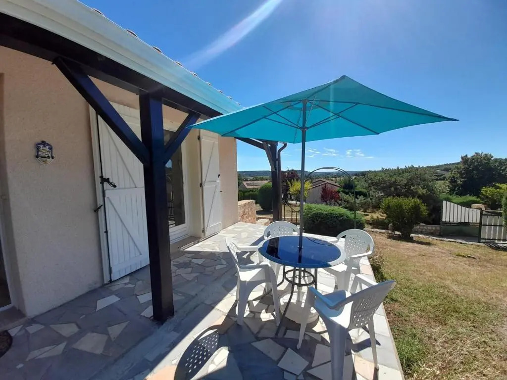 Maison avec jardin près des Thermes, 2 chambres, équipements modernes, à La Roche-Posay - FR-1-541-33