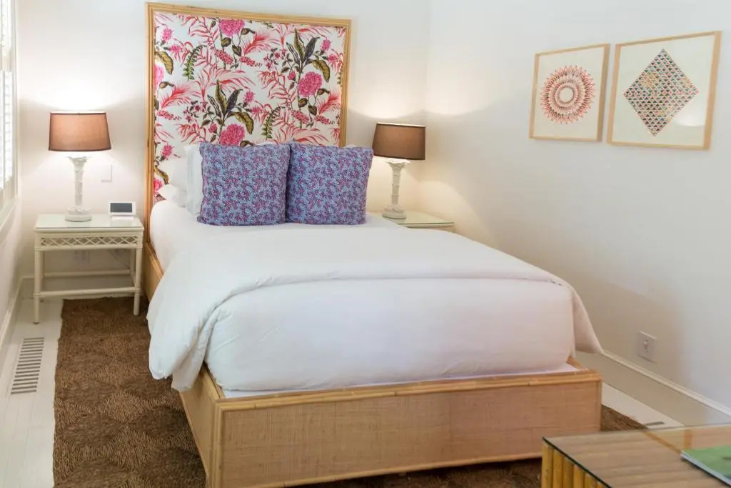 Eleven Bahama House