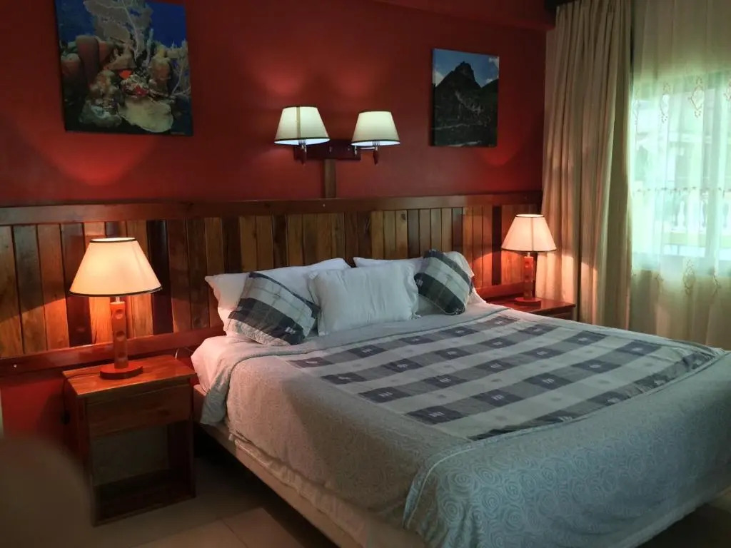Caye Caulker Plaza Hotel