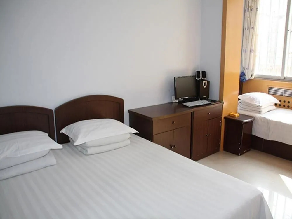 Chengde Changhong Hotel (Chengde Mountain Resort)(长虹宾馆（承德避暑山庄店）)