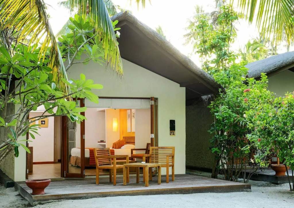 Adaaran Select Huduran Fushi