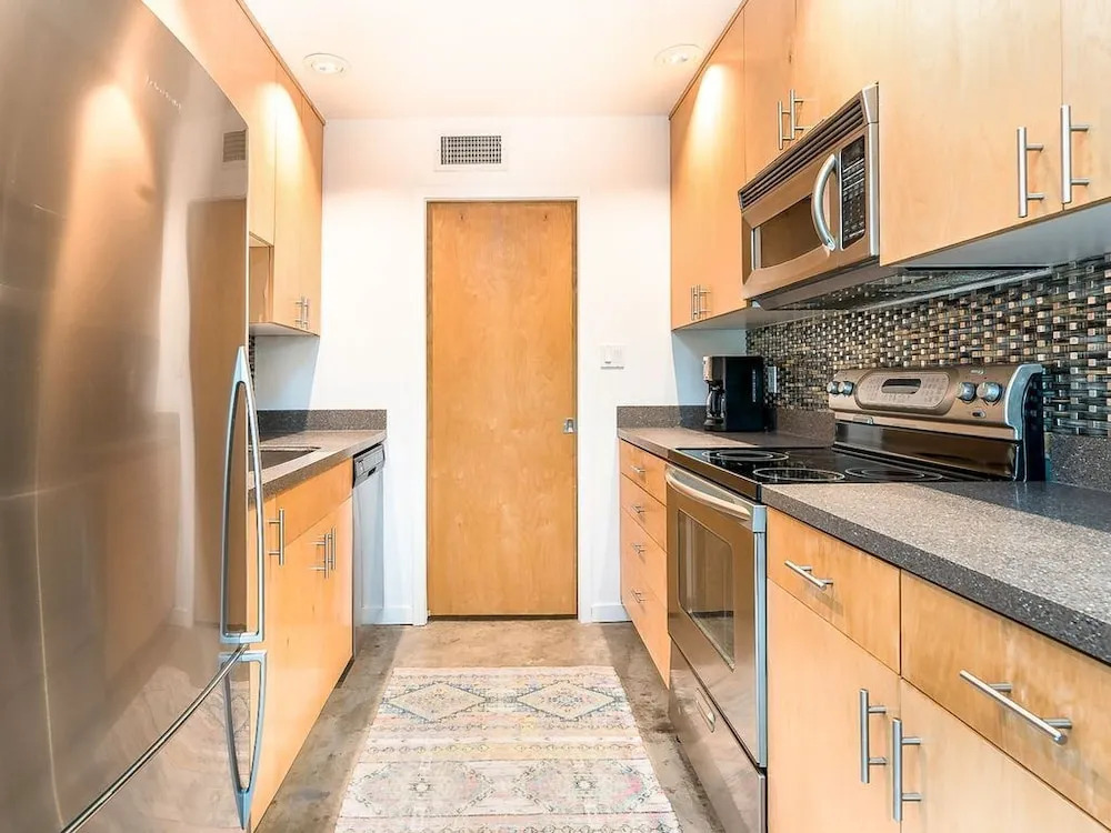 Modern 2BR by Old Town #8 by WanderJaunt