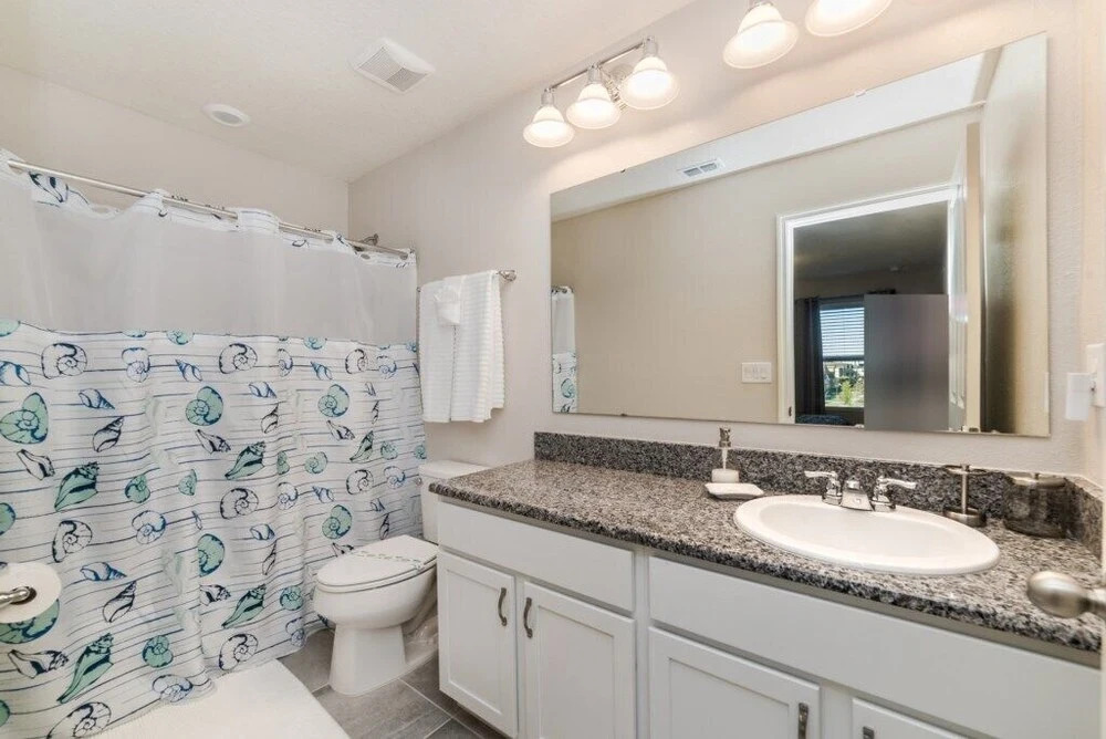 5157 Adelaide Drive 4 Bedroom Townhouse