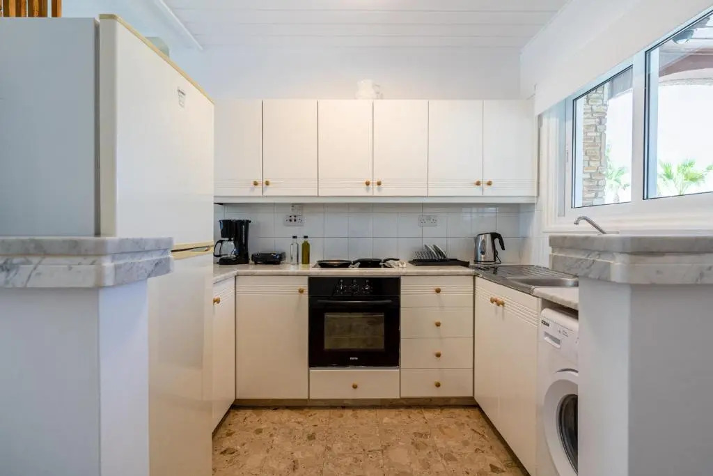 Keylana's 2-BR Apt in Pyla