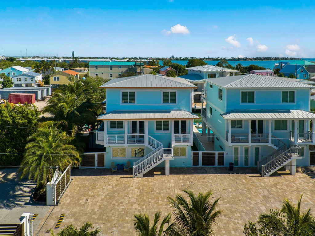Luxury Waterfront Oasis w Heated Pool and 50 Dock