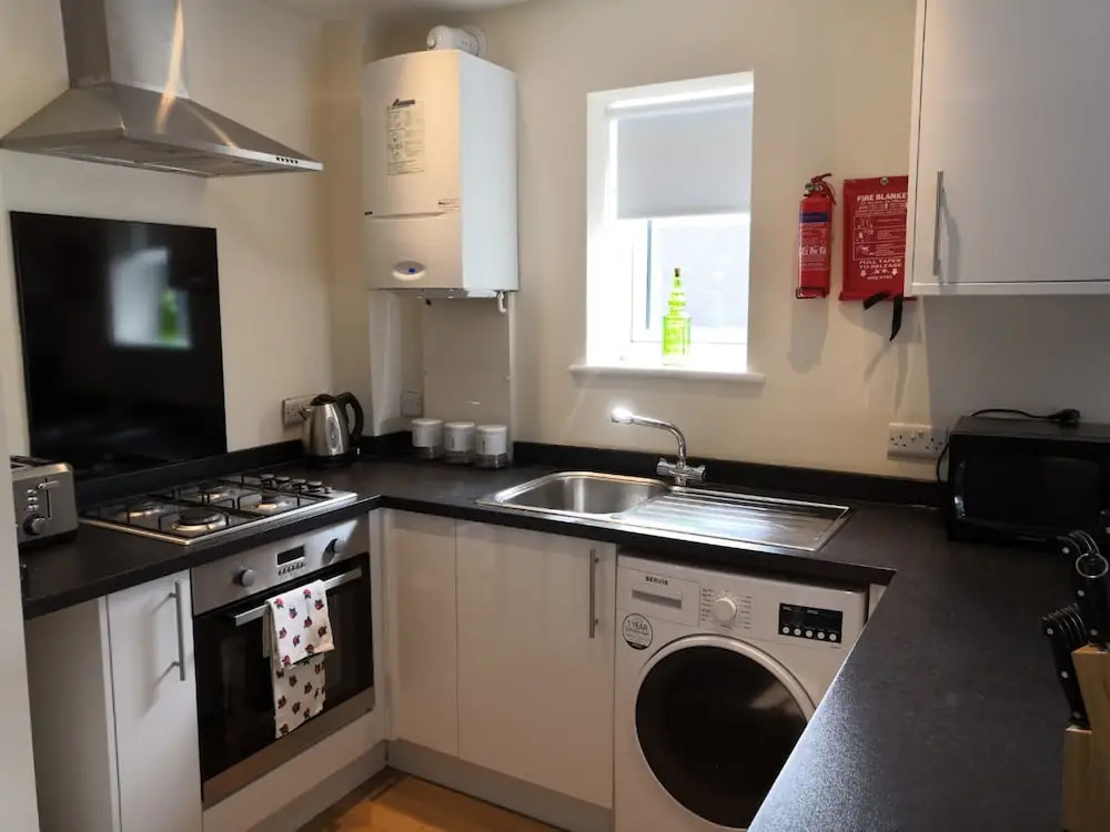 Modern Comfortable 2 & 3 Bed Apartments, Free Parking, Wifi, Headington, Close to Hospitals, Science Park & Brookes University