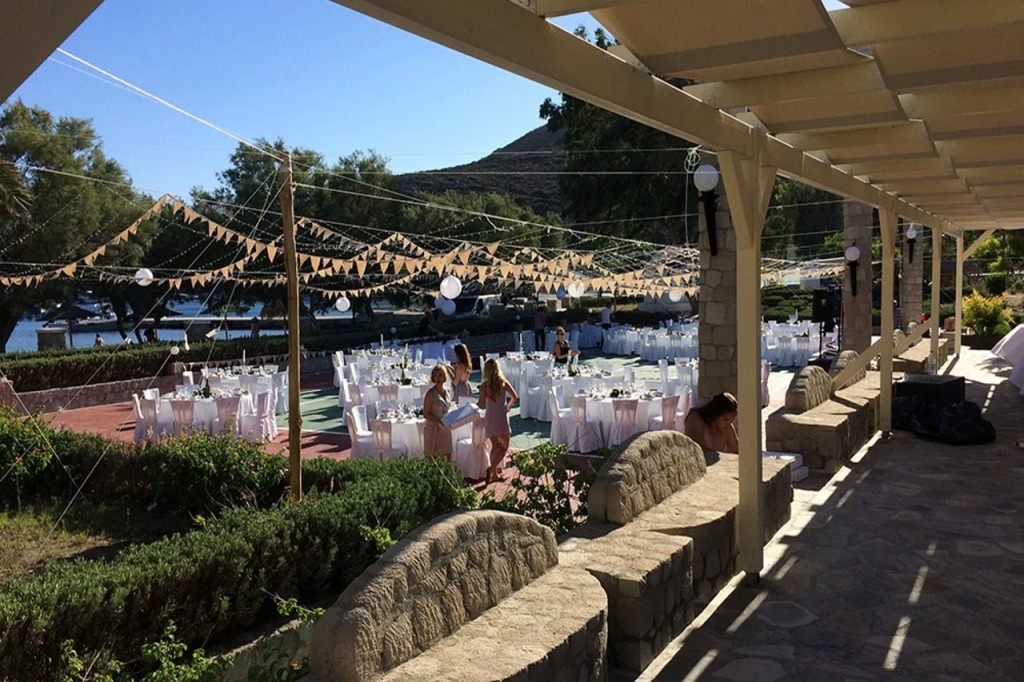 Lagada Beach Hotel