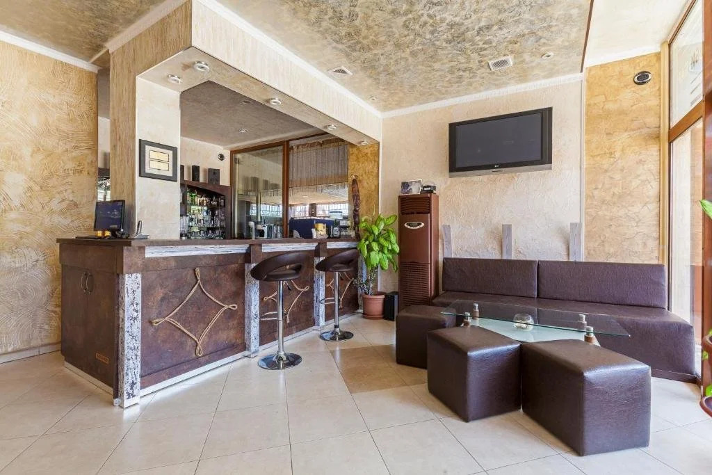 Akladi Family Hotel