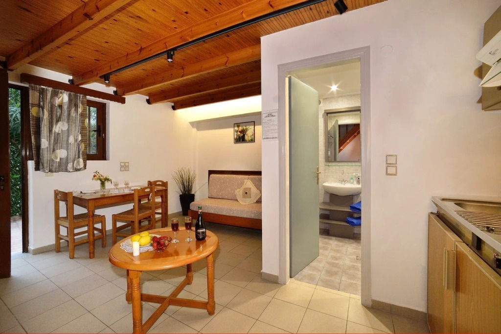 Mythos- Platanias- Hotel -Apts