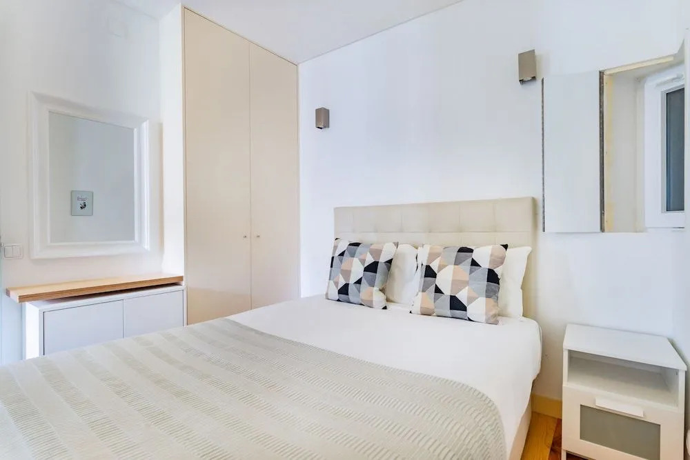 Romantic Alfama Getaway
