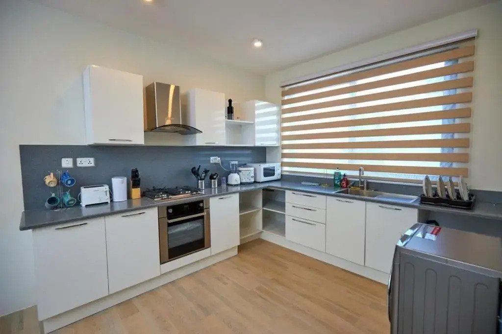 Spectacular Deluxe Suite Available