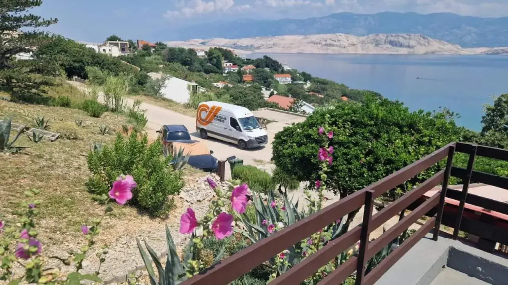 Villa Mila holiday house with private beach