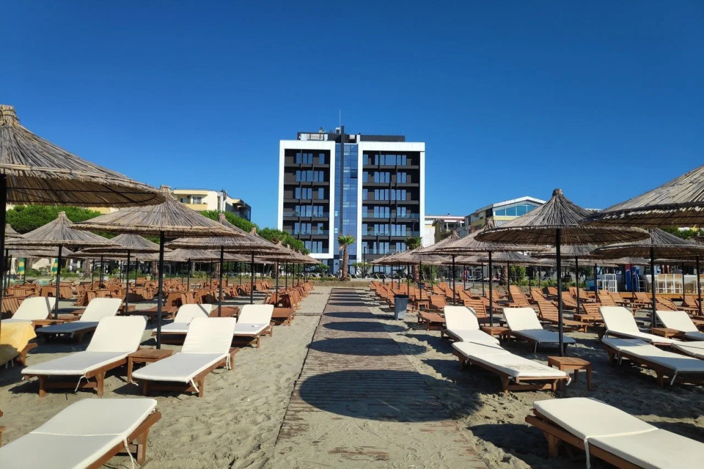 Supreme Hotel