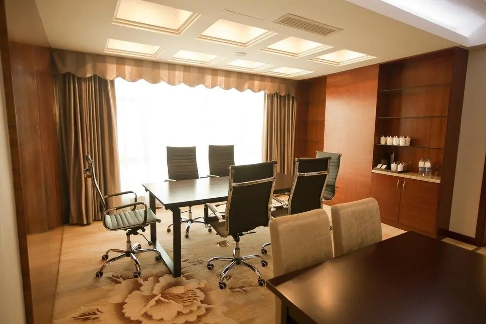 Warmjoy Majesty Hotels