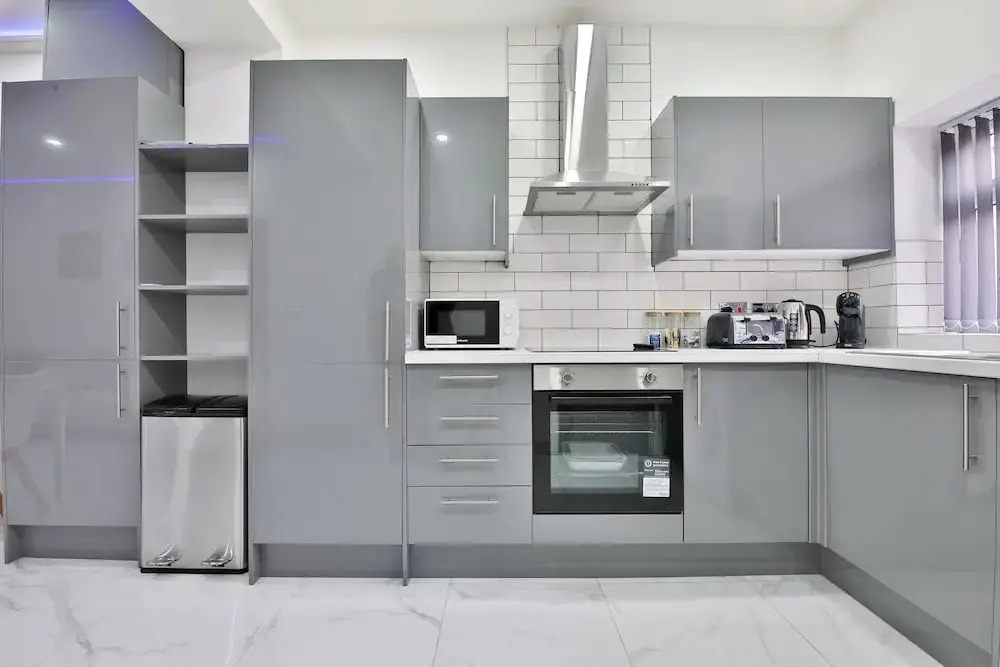 Modern 2 Bed House - Sleeps 4