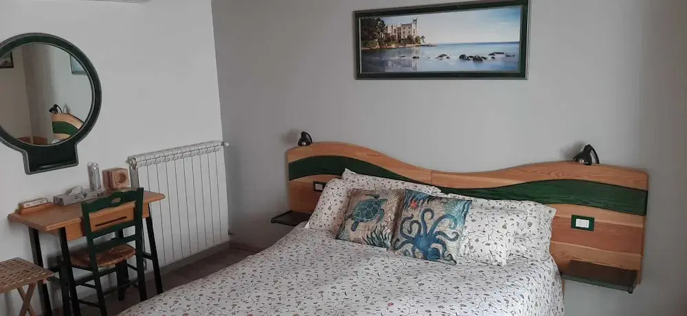 Room-romantic Eco-lodge in the Heart of