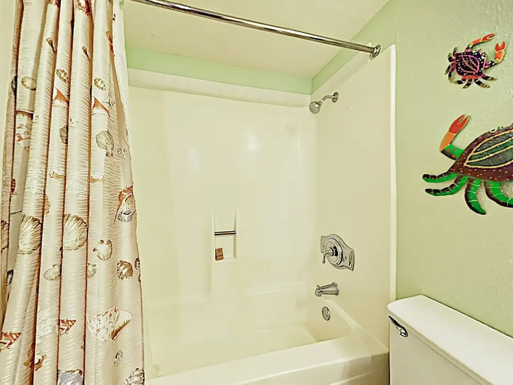 New Listing! Coastal-chic - Pool & Balconies 3 Bedroom Condo