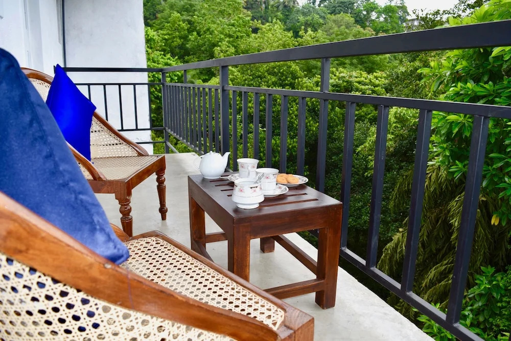 La Colina Kandy