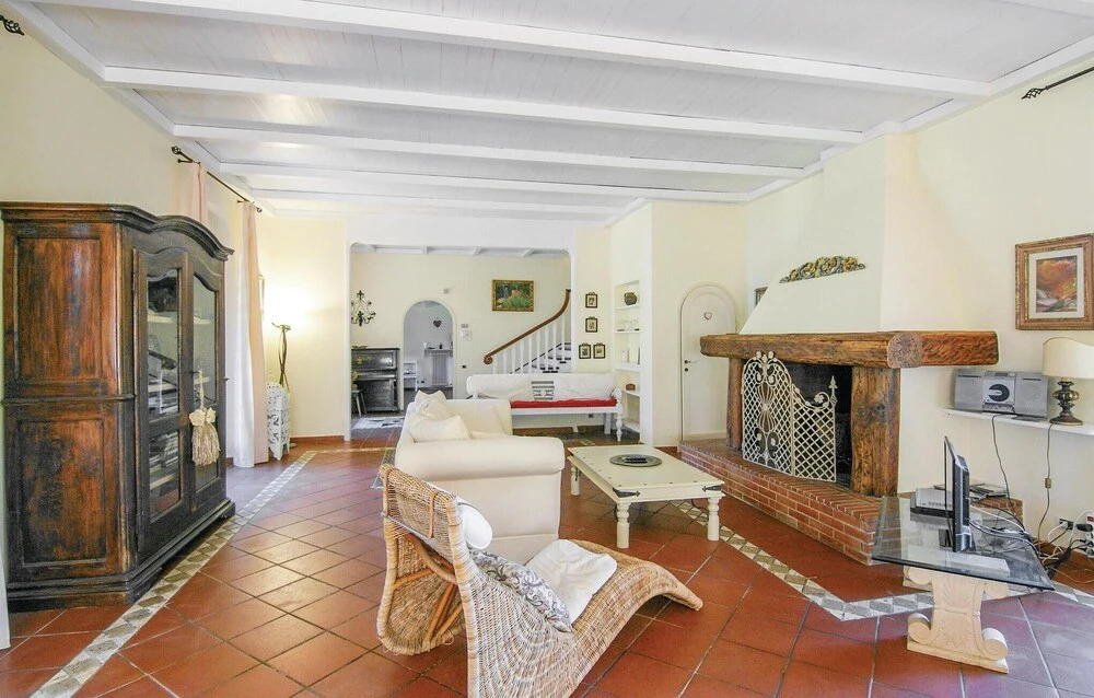 Awesome Home In Massarosa -Lu