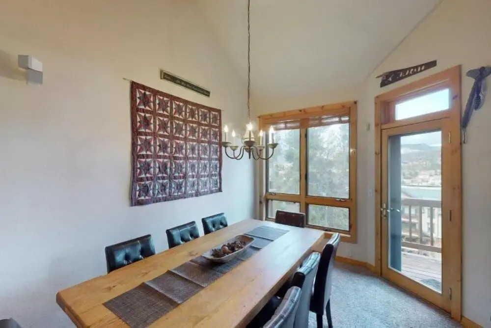 3 Bedroom Plus Loft Condo Near Snowflake Lift at Elk Ridge Townhomes