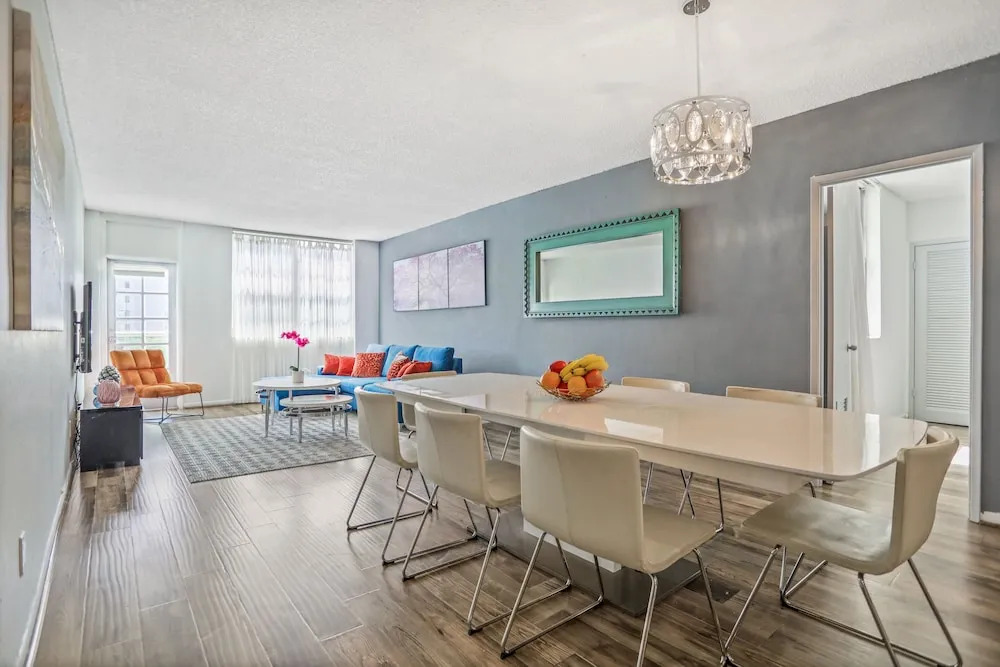 Amazing Condo 3 min to the Beach