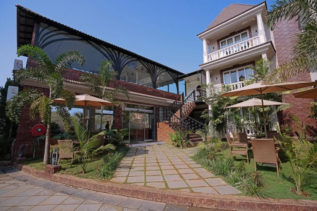 Grand Continent Anjuna A Sarovar Portico Affiliate Hotel