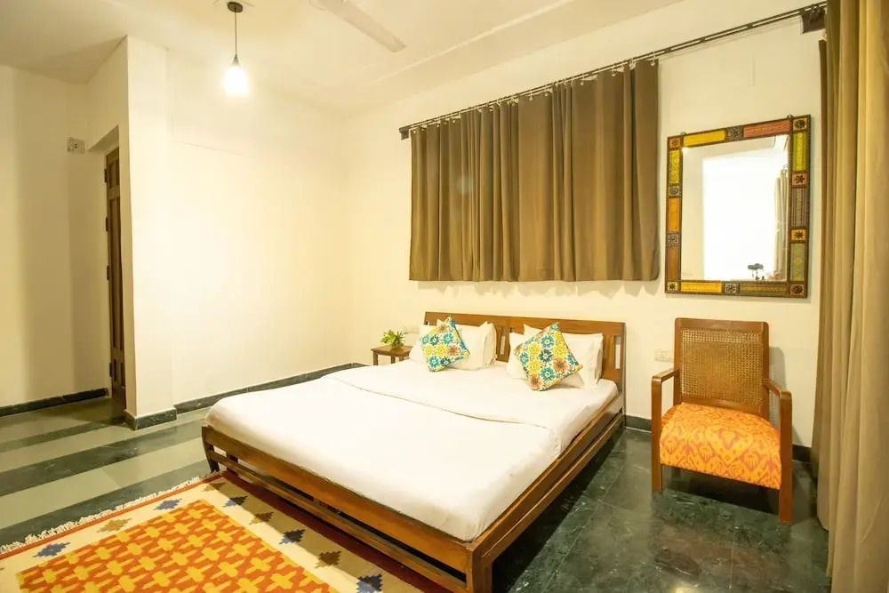 Opulent Antique 6BR Independent Villa in Gurugram