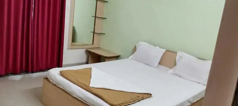 Vaishali Lodge