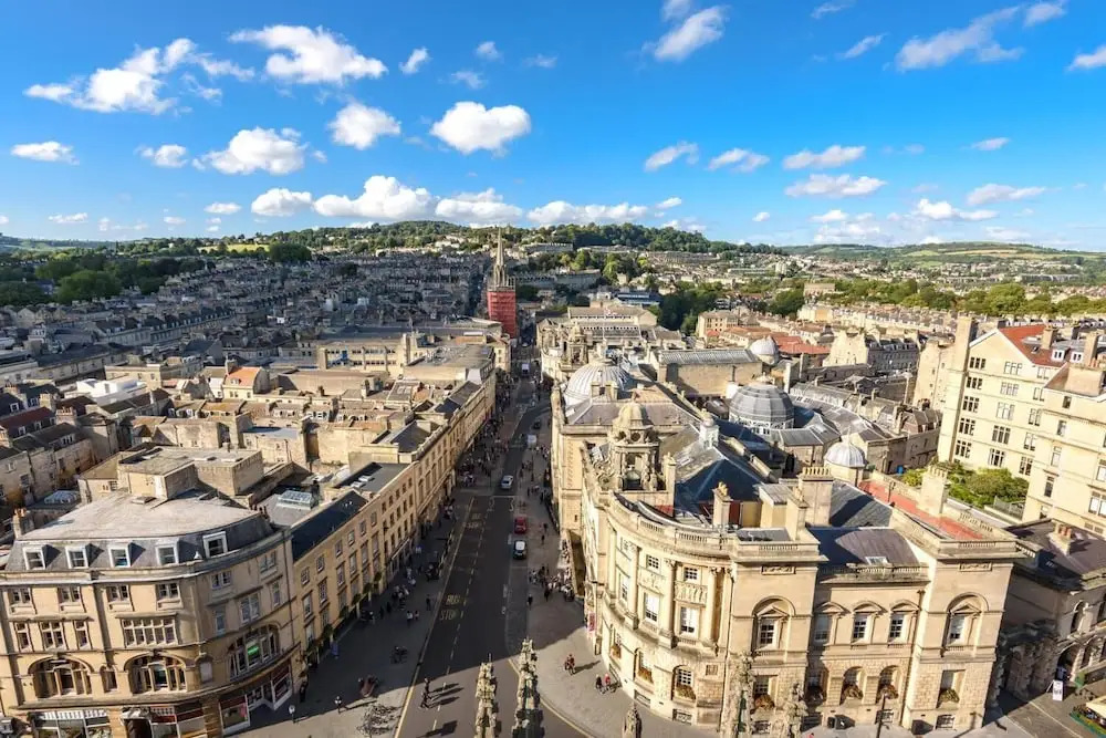 Bright 1 Bedroom Apartment With Views in Bath