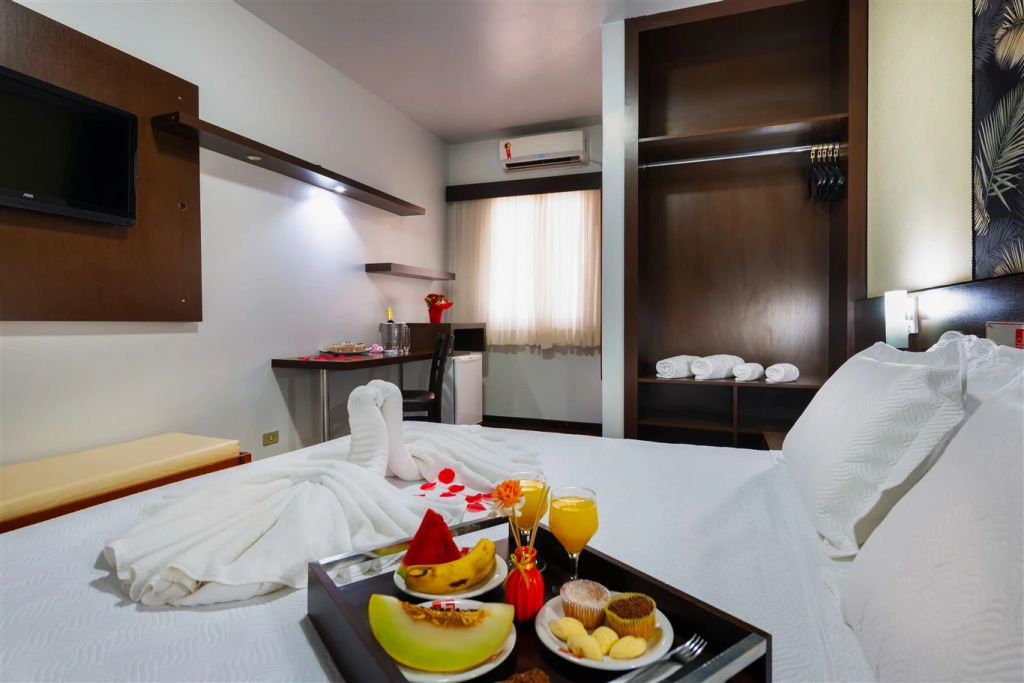 Hotel 365