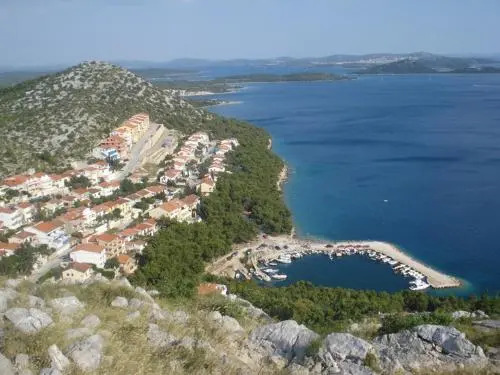 Apartments Davor