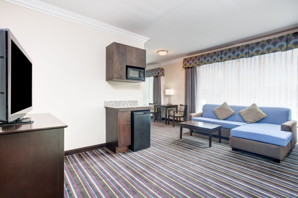 Holiday Inn Express & Suites Raceland - Highway 90 by IHG