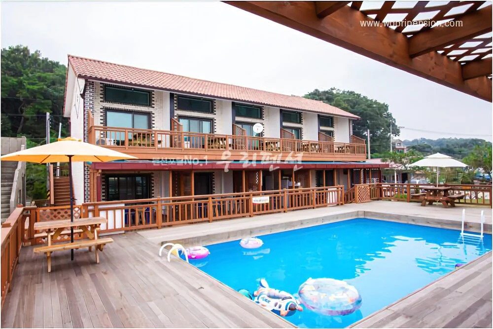 Ganghwadole Grandbleu Pension