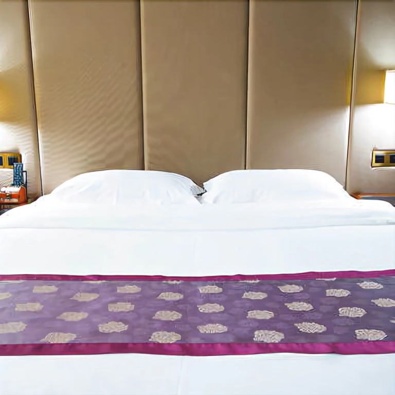 Jun Du Holiday Hotel (Changshan Lugu Meixi Lake)