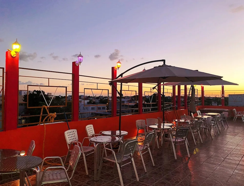 Hotel Versalles Suites