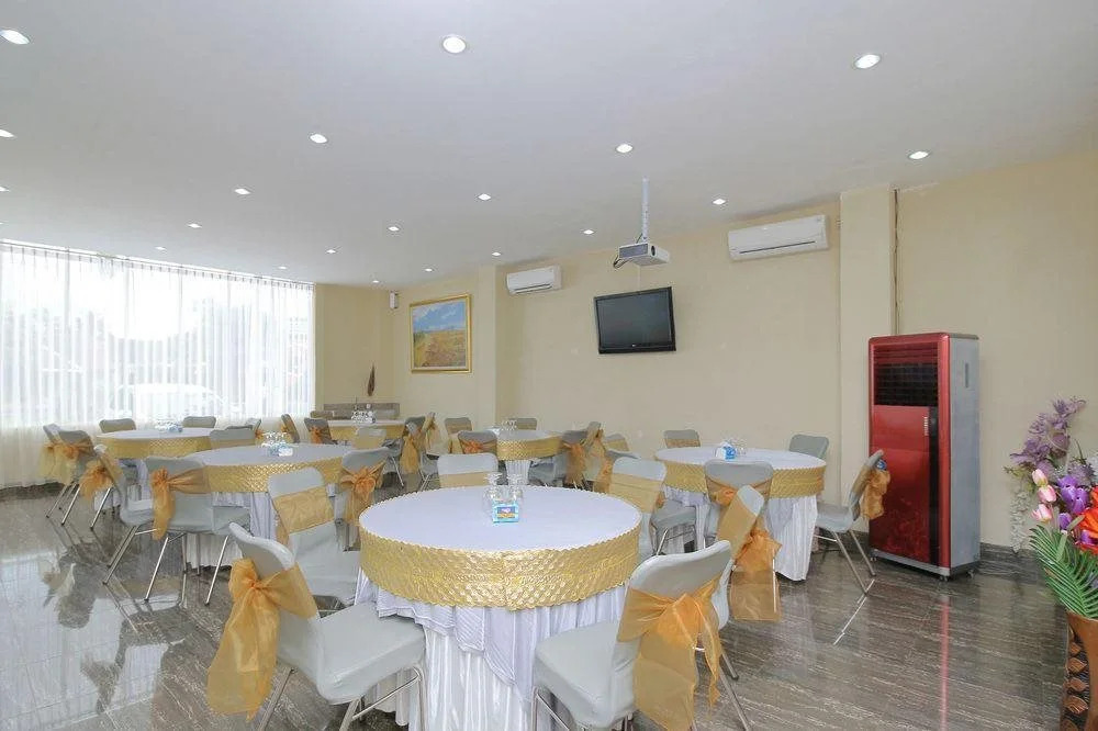 Airy Tugu Adipura Kastela 3 Banjarbaru