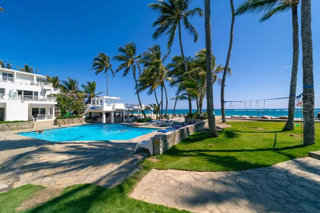 KITE BEACH Oceanfront LUXURY 2 BEDROOM - Patio by pool 100Mbps