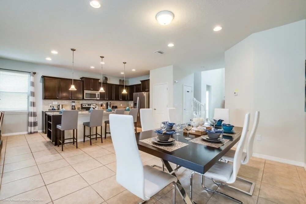8 Bed Windsor At Westside Resort! 8 Bedroom Villa by RedAwning
