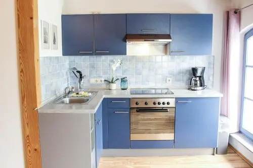 Ferienwohnungen Ostseestern - 7 Apartments, Obstgarten, Lagerfeuer, Spielplatz, Fußbodenheizung, Parken