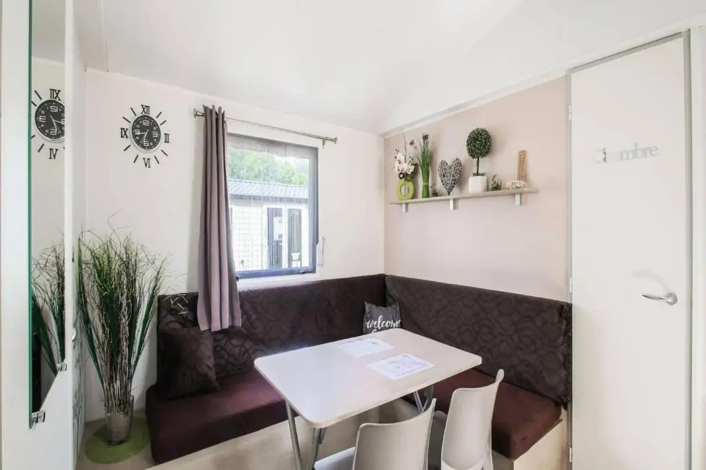 Mobil-homes proche de locéan
