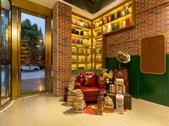James Joyce Coffetel (Chengdu Shuangliu Airport Airport)