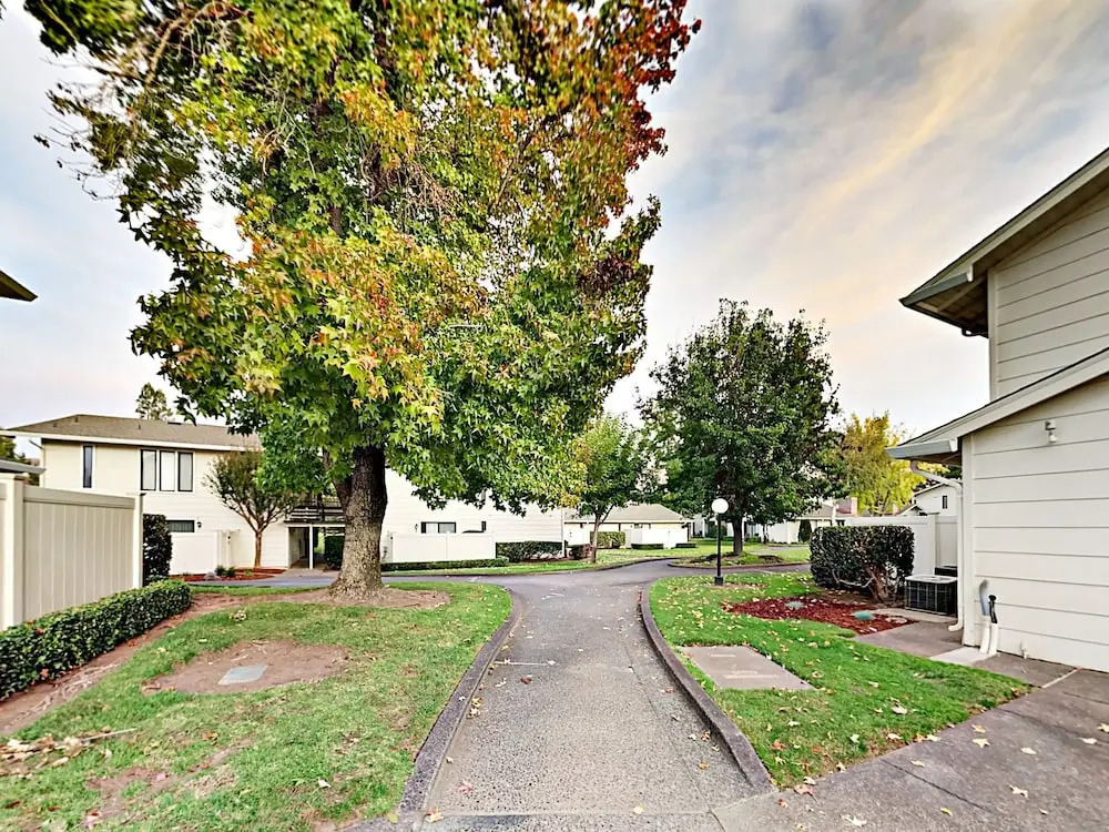 Studio Condo Near Trails #SILV267C