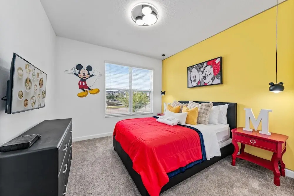5BR 5BA Home Storey Lake Water Park Amenities