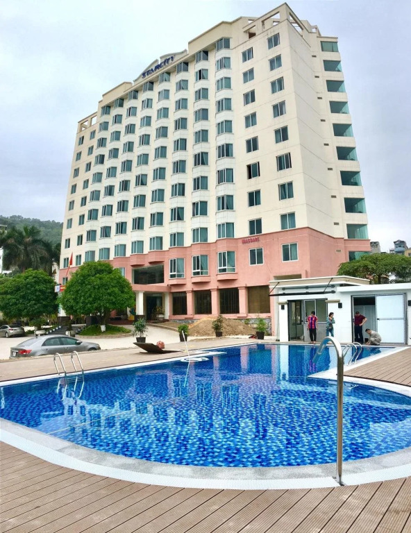 Starcity Halong Bay Hotel