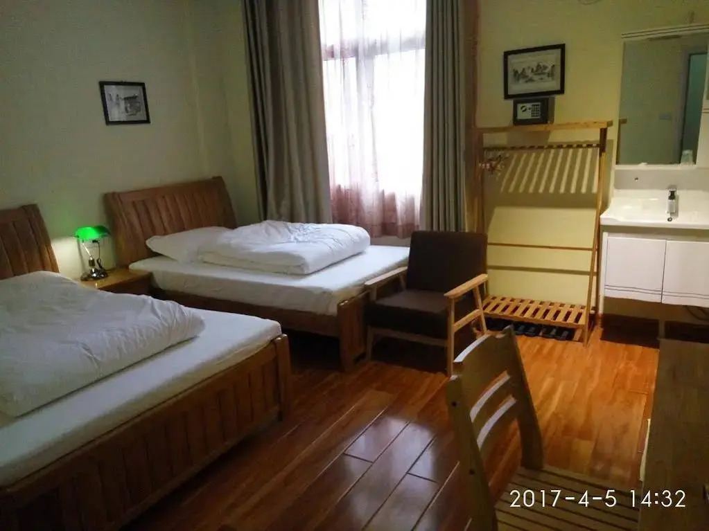 Guilin Lakeside Inn