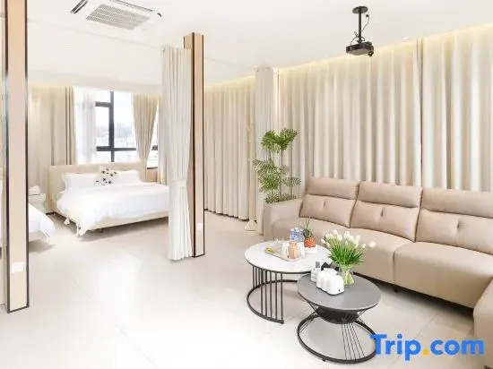 Haipanju Scenic Vacation Homestay (Qiaogang Beach Fengqing Street)