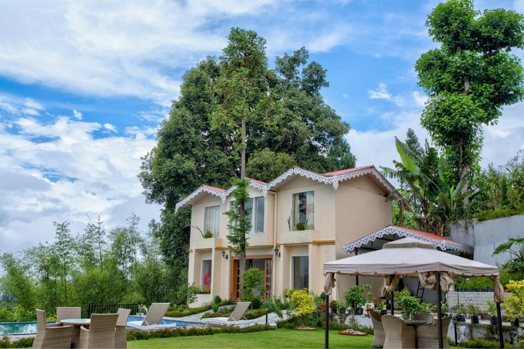 Palette - Pine Tree Spa Resort
