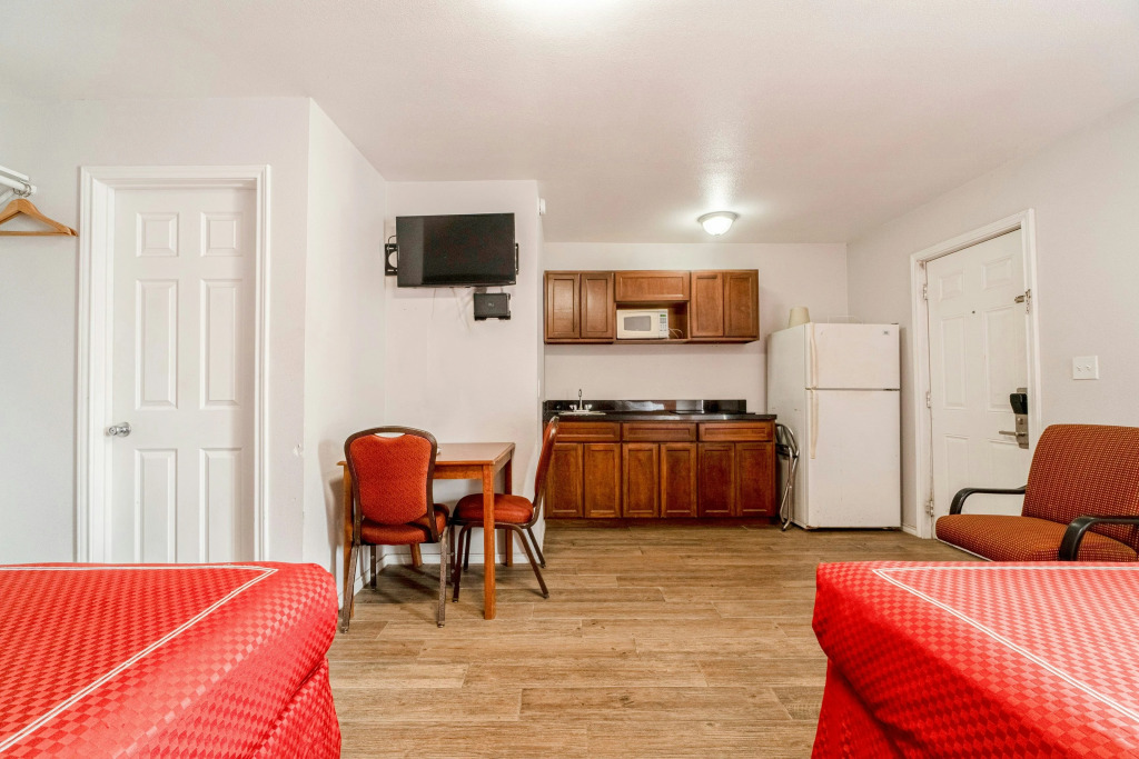 OYO Budget Inn Falfurrias Hwy 281
