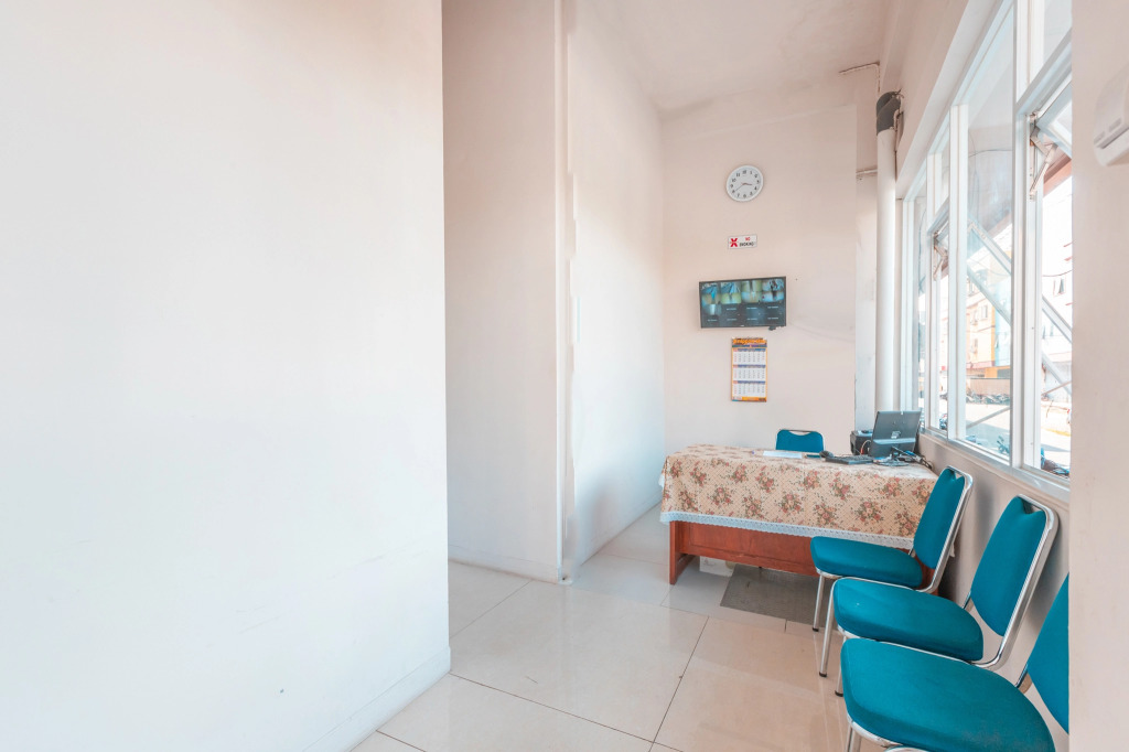 OYO 2230 Ava Guest House